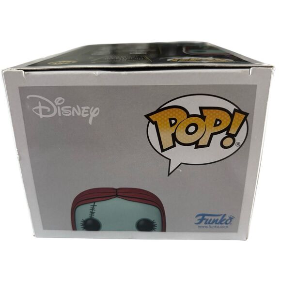 Funko Pop Nightmare Before Christmas Sally as The Queen 1402 With Plastic Case - Picture 7 of 10